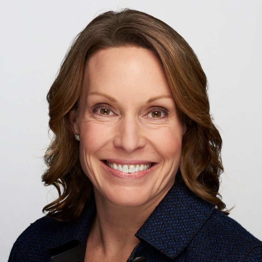 Headshot of Chrissy Taylor